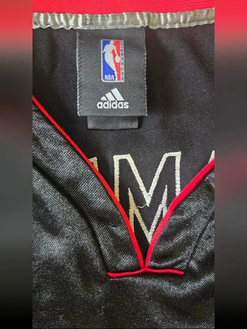 Vintage Adidas LeBron James Miami Heat Jersey Size XL Swingman Black Red NBA #41